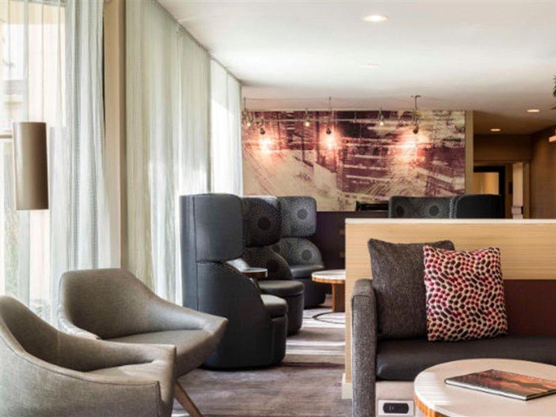 Courtyard Chicago O'Hare Hotel Де Плейнс Екстериор снимка