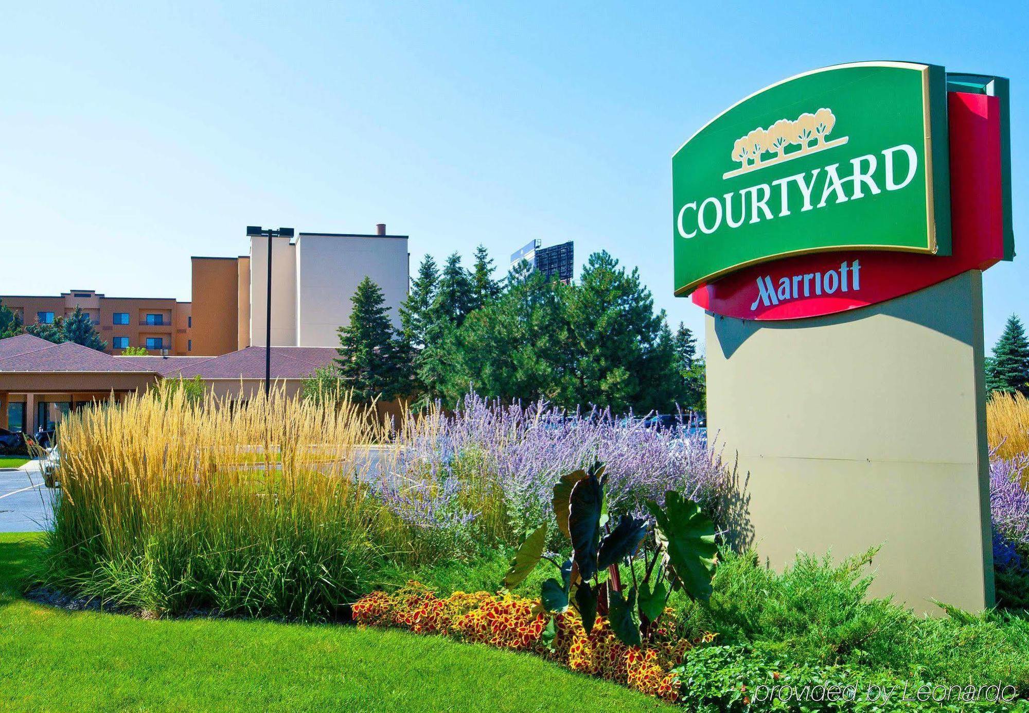 Courtyard Chicago O'Hare Hotel Де Плейнс Екстериор снимка
