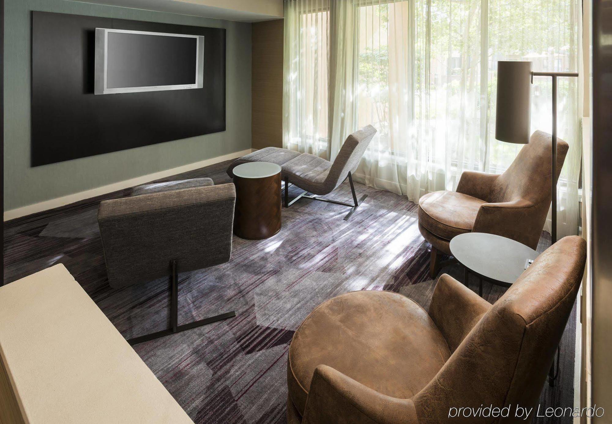 Courtyard Chicago O'Hare Hotel Де Плейнс Екстериор снимка